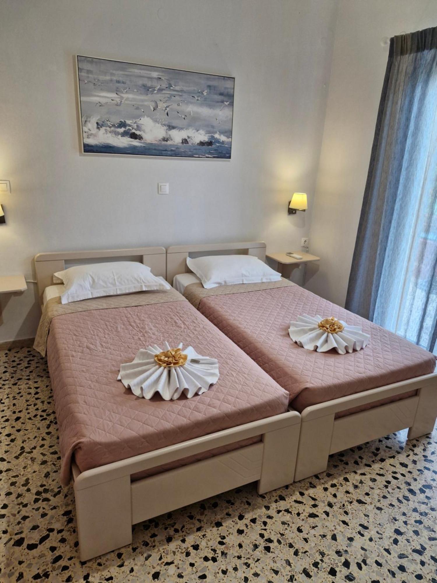 Angela Beach Apartments Votsalakia  外观 照片